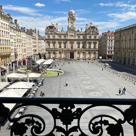 Vue Place Des Terreaux-4 Voyageurs ليون المظهر الخارجي الصورة
